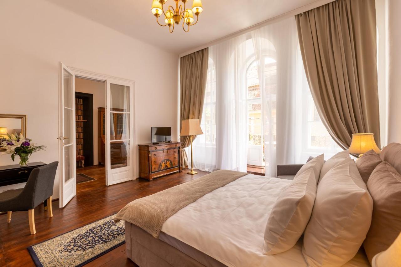 St Andrew'S Apartments 시비우 외부 사진