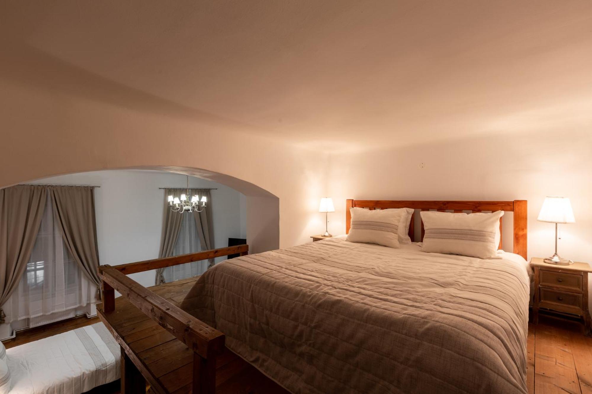 St Andrew'S Apartments 시비우 외부 사진